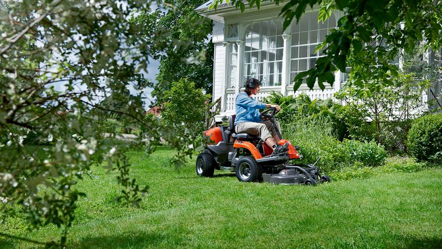 Top 10 Best Rideon lawn mower/garden Tractor of 2020 → Reviewed & Ranked