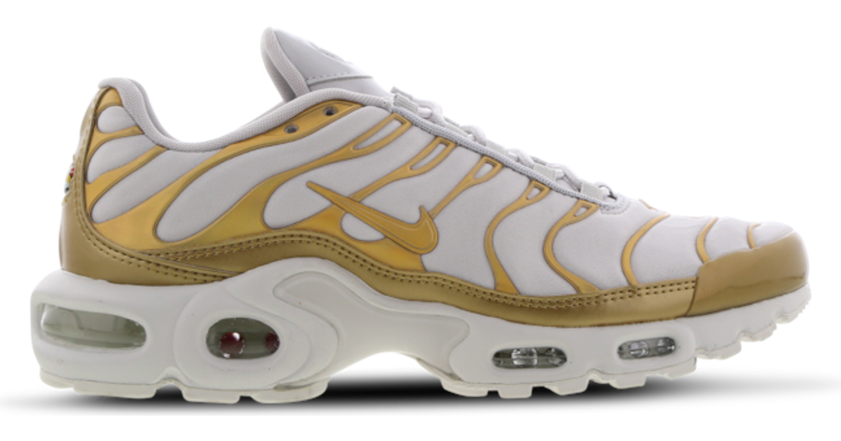 white and gold air max plus