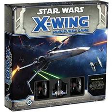 Fantasy Flight Games Star Wars: X-Wing The Force Awakens Core Set