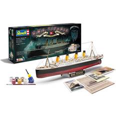 Revell 100 Years Titanic 1:400