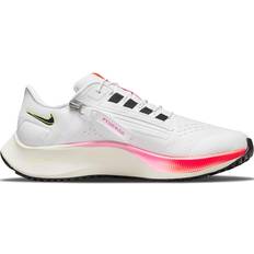 Nike Air Zoom Pegasus 38 FlyEase Rawdacious W