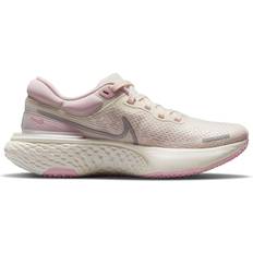 Nike ZoomX Invincible Run Flyknit W - Guava Ice/Pink Glaze/Barely Green/Metallic Silver