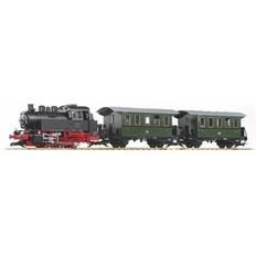 1:24 (G) Model Railway Piko BR80 with Cars 1:24