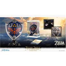 First 4 Figures Legend of Zelda Breath of the Wild PVC Statue Hylian Shield Standard Edition 29 cm