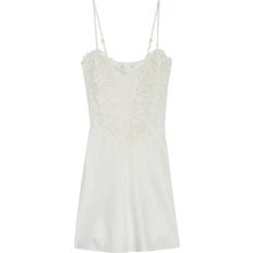 Flora Nikrooz Showstopper Appliqué Chemise - Ivory