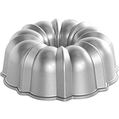 Nordic Ware Classic Bundt Cake Pan 26.416 cm