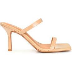 Journee Collection Brie - Nude