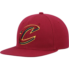 Mitchell & Ness Cleveland Cavaliers Ground 2.0 Snapback Cap - Wine