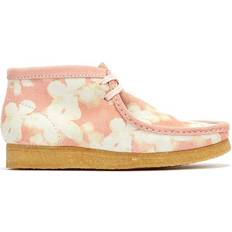 Pink - Women Moccasins Clarks Wallabee W - Pink Floral