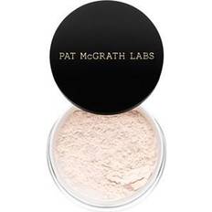 Pat McGrath Labs Sublime Perfection Blurring Under-Eye Powder Medium