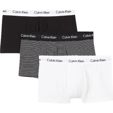 Calvin Klein Boxers Men's Underwear Calvin Klein Men's Low Rise Trunks 3-pack - Plum/Chin/River