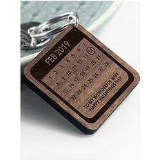 Treat Republic Personalised A Day To Remember Wooden Keyring