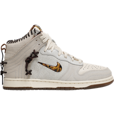 Nike Dunk Basketball Shoes Nike Bodega x Dunk High Friends & Family - Sail/Multi-Color/Birch/Rustic