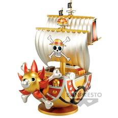 Bandai One Piece Mega World Collectable Thousand Sunny Ship Gold Color Special Statue