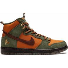 Nike Pass~Port x Dunk High SB Workboot M - Carbon Green/Cider/Wheat Gold