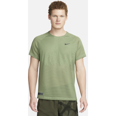 Nike Dri-Fit Advantage Run Division Techknit Running Shirts Men Green