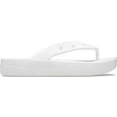 50 ½ Flip-Flops Crocs Classic Platform Flip - White