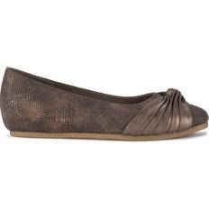 Baretraps Women's Chainey Flats