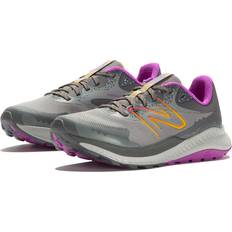 New Balance Women's DynaSoft Nitrel V5 in Grey/Pink Textile, Narrow