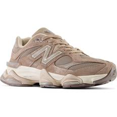 New Balance 9060 - Mushroom/Dark Mushroom/Timberwolf