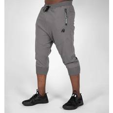 Gorilla Wear Knoxville 3/4 Sweatpants Grau Jogginghose Absolute Bewegungsfreiheit zum Sport Bodybuildung mit Logo leicht und bequem