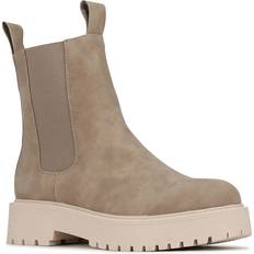 Los Cabos Raina Chelsea Boot Women's Taupe Boots Lug