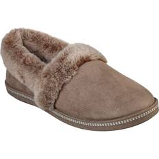 Beige - Women Slippers Skechers Cozy Campfire-Team Toasty Slipper Brown