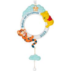 Hällmark Winnie Pooh Baby's First 2023 Christmas Tree Ornament