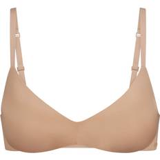 SKIMS Wireless Form Push up Plunge Bra - Clay