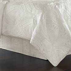 J. Queen New York Bianco Bedspread White (279.4x243.8cm)