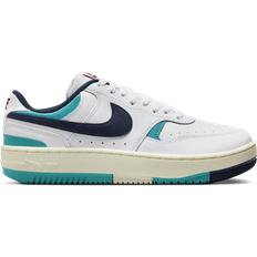 Nike Gamma Force W - Dusty Cactus/White/Coconut Milk/Midnight Navy