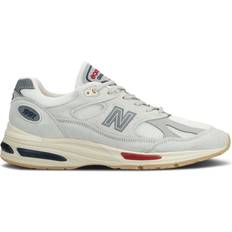 New Balance Made in UK 991v2 Vintage - Off White/Blanc de Blanc/Savvy Red