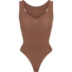 SKIMS Seamless Sculpt Scoop Neck Thong Bodysuit - Jasper