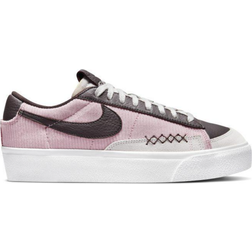 Nike Blazer Low Platform W - Pink Glaze/Light Bone/Summit White/Dark Cinder