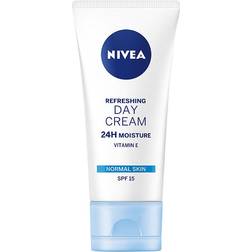 Nivea Refreshing Day Cream SPF15 50ml