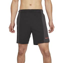 Nike Dri-FIT Training Shorts Men - Black/Bright Crimson