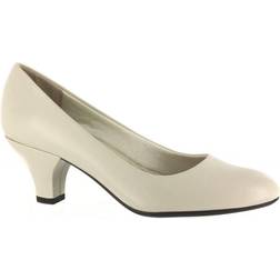 Easy Street Fabulous Pumps (Women)