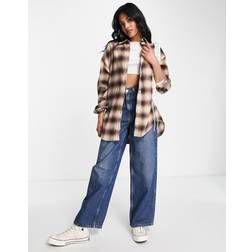 Levi's oversized shirt in plaid