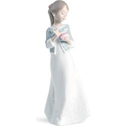 Nao by Lladro A Gift From the Heart Collectible Figurine