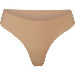 SKIMS Free Cut Mid Waist Thong - Clay