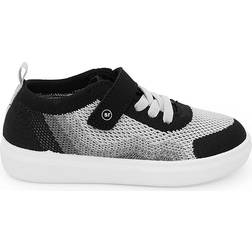 Stride Rite Aseel Sneaker