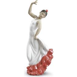 Nao Lladró Spanish Art White Figurine