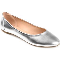 Journee Collection Kavn Women's Comfort Sole Ballet Flats, Wide, Silver