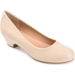 Journee Collection Women's Comfort Saar Pump beige