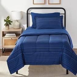 Amazon Basics Lightweight Bed Linen Blue (243.8x167.6cm)