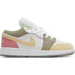 Nike Air Jordan 1 Low SE Pastel Grind GS - White/White/Vivid Green