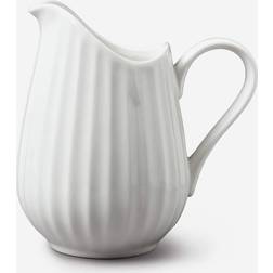 B&Q Bartleet 1750 Traditional Fluted Pitcher