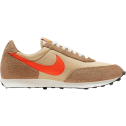 Nike Daybreak SP M - Vegas Gold/Collage Orange