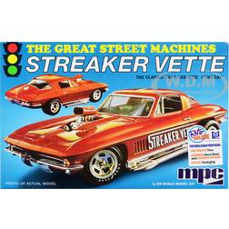 MPC Skill 2 Model Kit 1967 Chevrolet Corvette Stingray "Streaker Vette" "The Great Street Machines" Series 1/25 Scale Model Car