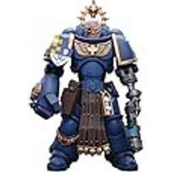 Joy Toy Warhammer 40k Actionfigur 1/18 Ultramarines Lieutenant with Power Fist 12 cm